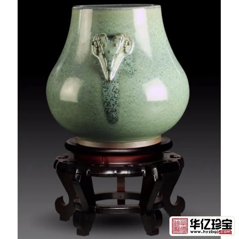 《吉祥中华尊》钧瓷    苗锡锦、苗长强大师创作