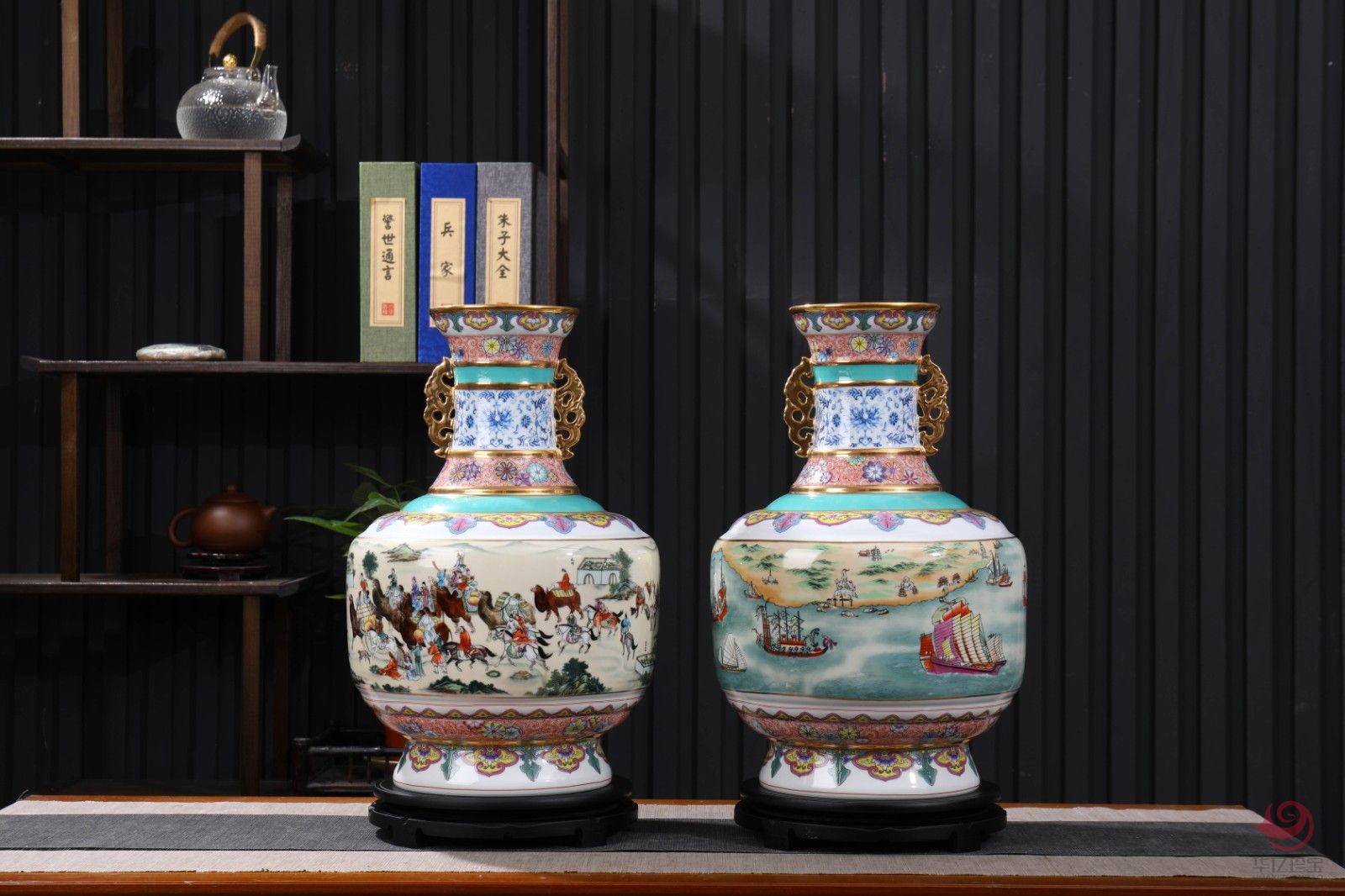 李文跃大师创作瓷器《丝路风情·瓷王双尊》